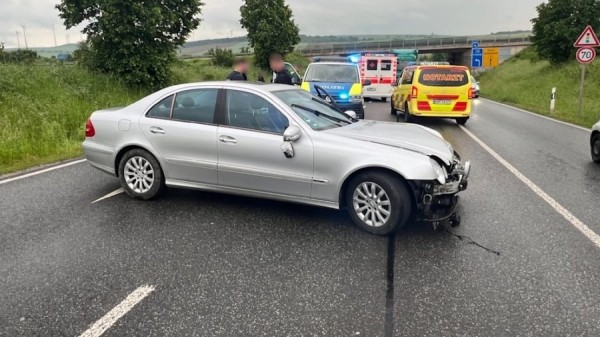 В германии пьяный белорус на Mercedes устроил серию ДТП