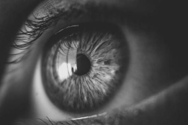 Женщина потеряла зрение из-за краски для волос — это не первый случай Женщина потеряла зрение из-за краски для волос — это не первый случай