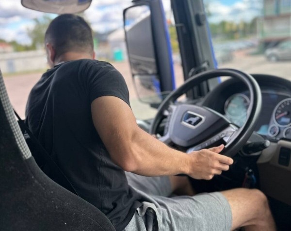 Пинчанин открыл школу для дальнобойщиков в Польше. Выгодно?