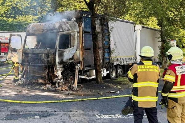 В Германии загорелась фура белоруса, огонь уничтожил кабину В Германии загорелась фура белоруса, огонь уничтожил кабину